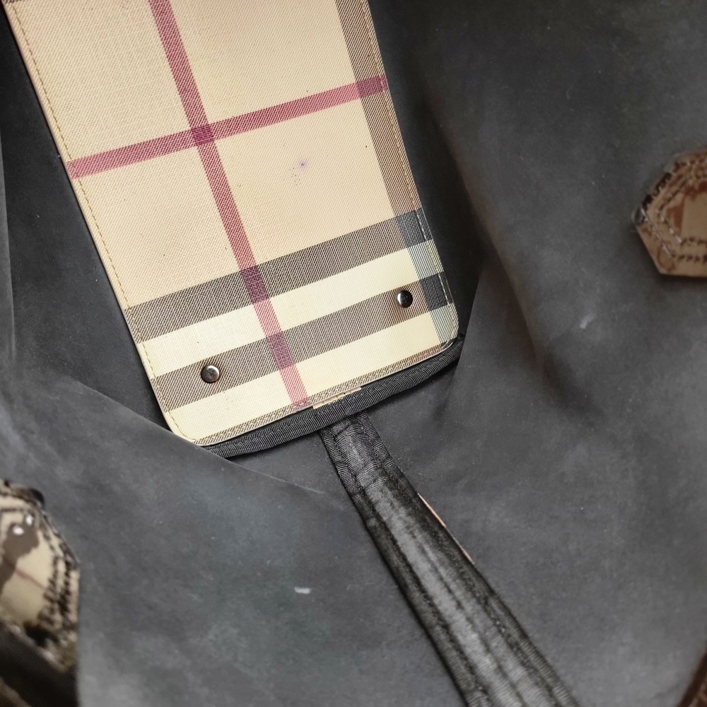 Burberry Supernova Check Coated Canvas Patent Leather Nickie Tote..Auth.. W/COA - Picture 10 of 16